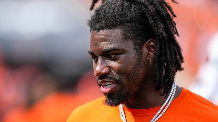 Cincinnati Bengals defensive end Shemar Stewart (94) walks the sideline in the fourth quarter of the NFL Week 1 game between the Cincinnati Bengals and the Tampa Bay Buccaneers at Paycor Stadium in Cincinnati on Sunday, Sept. 13, 2026.