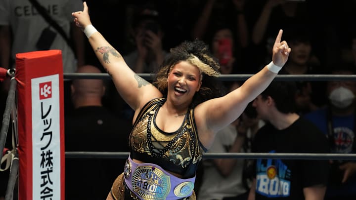 New Japan Pro-Wrestling - STRONG