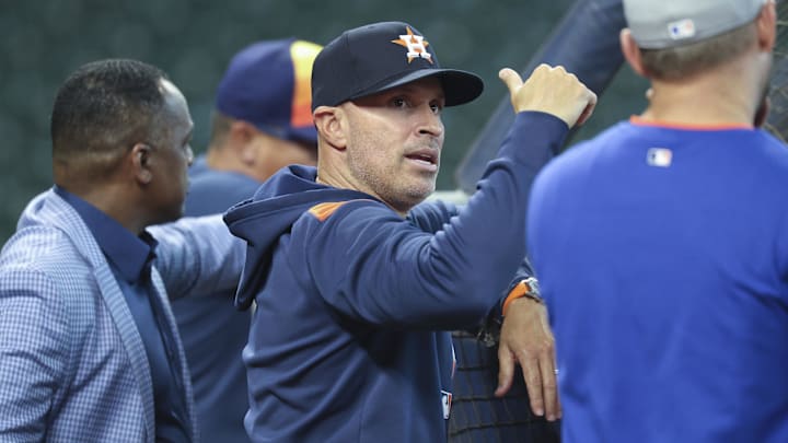 Mar 29, 2025; Houston, Texas, USA; Houston Astros manager Joe Espada talks before the game against the New York Mets at Daikin Park. Mar 29, 2025; Houston, Texas, USA; Houston Astros manager Joe Espada talks before the game against the New York Mets at Daikin Park.