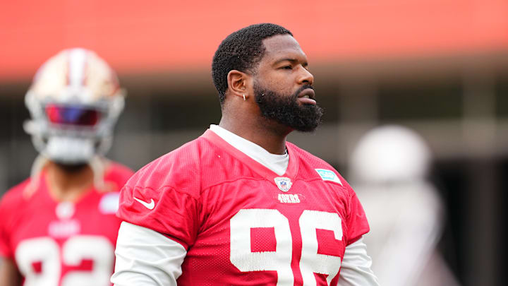 San Francisco 49ers defensive tackle T.Y. McGill (96)