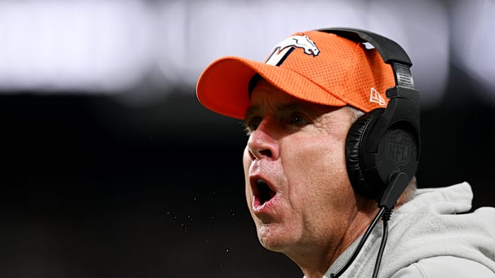 Denver Broncos v Las Vegas Raiders