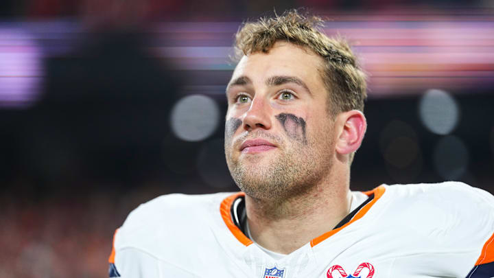 Denver Broncos v Kansas City Chiefs Denver Broncos v Kansas City Chiefs