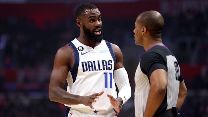 Dallas Mavericks v Los Angeles Clippers