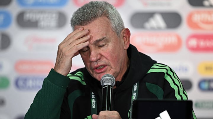 FBL-FRIENDLY-MEX-ISL-PRESSER