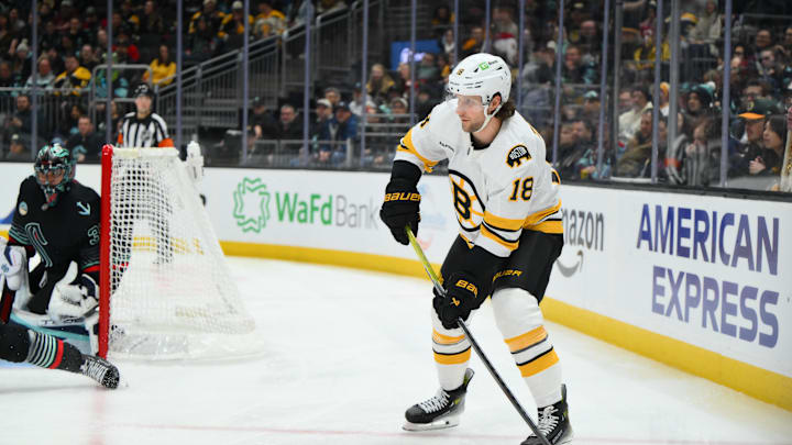 Jan 6, 2026; Seattle, Washington, USA; Boston Bruins center Pavel Zacha (18) plays the puck during the third period against the Seattle Kraken at Climate Pledge Arena. Mandatory Credit: Steven Bisig-Imagn Images Jan 6, 2026; Seattle, Washington, USA; Boston Bruins center Pavel Zacha (18) plays the puck during the third period against the Seattle Kraken at Climate Pledge Arena. Mandatory Credit: Steven Bisig-Imagn Images