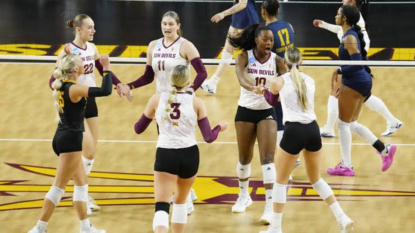 No. 12 Arizona State Volleyball Sweeps No. 8 Stanford, Second Top Ten Victory in 10-Game Stretch