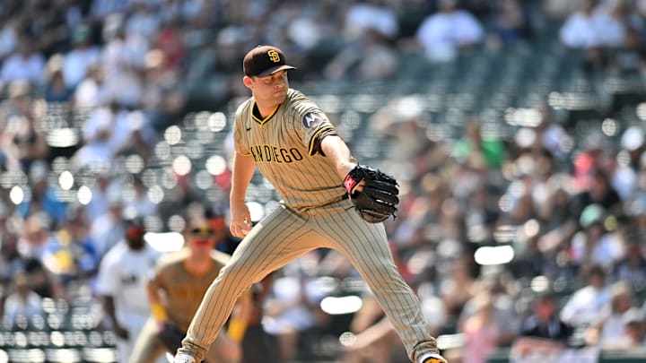 Sep 21, 2025; Chicago, Illinois, USA; San Diego Padres starting pitcher Michael King (34) pitches against the Chicago White Sox during the first inning at Rate Field. Mandatory Credit: Patrick Gorski-Imagn Images