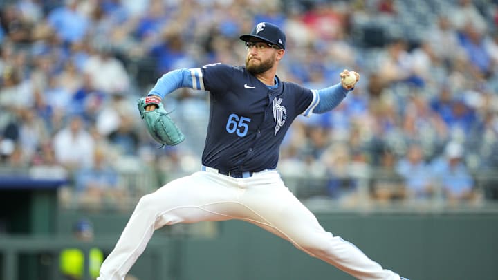 Aug 15, 2025; Kansas City, Missouri, USA; Kansas City Royals starting pitcher Noah Cameron (65) pitches during the first inning against the Chicago White Sox at Kauffman Stadium. Mandatory Credit: Jay Biggerstaff-Imagn Images Aug 15, 2025; Kansas City, Missouri, USA; Kansas City Royals starting pitcher Noah Cameron (65) pitches during the first inning against the Chicago White Sox at Kauffman Stadium. Mandatory Credit: Jay Biggerstaff-Imagn Images