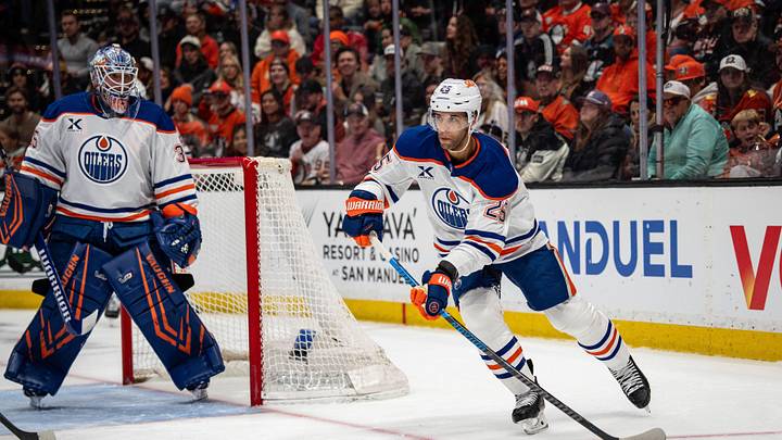 Apr 26, 2026; Anaheim, California, USA; Edmonton Oilers defenseman Darnell Nurse (25) skates with puck during the second period against the Anaheim Ducks in game four of the first round of the 2026 Stanley Cup Playoffs at Honda Center. Mandatory Credit: Corinne Votaw-Imagn Images