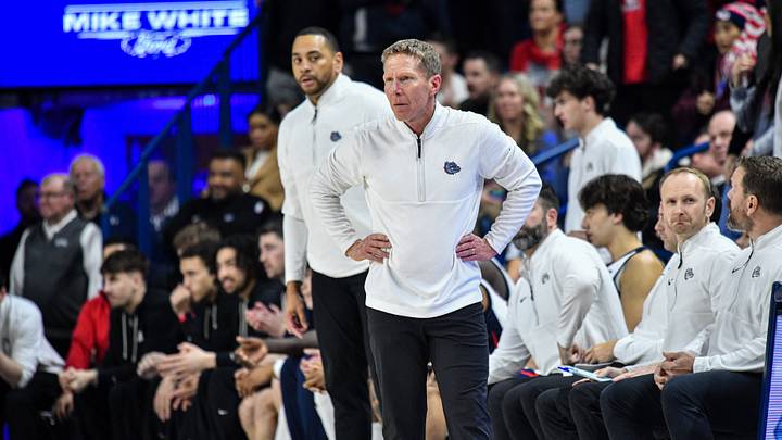 Gonzaga assistant Rjay Barsh (left) and head coach Mark Few (right).