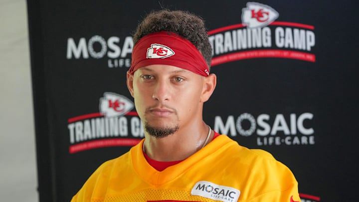 Patrick Mahomes rompió récord con su nuevo contrato
