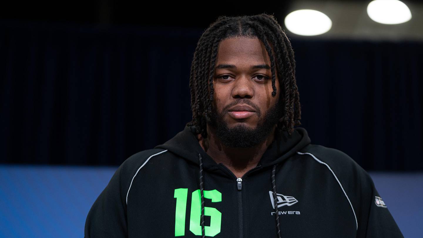 Dametrious Crownover's Fit in Patriots Offense Requires One Key Adjustment