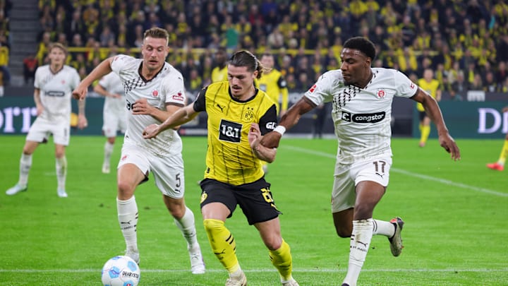 Borussia Dortmund v FC St. Pauli 1910 - Bundesliga