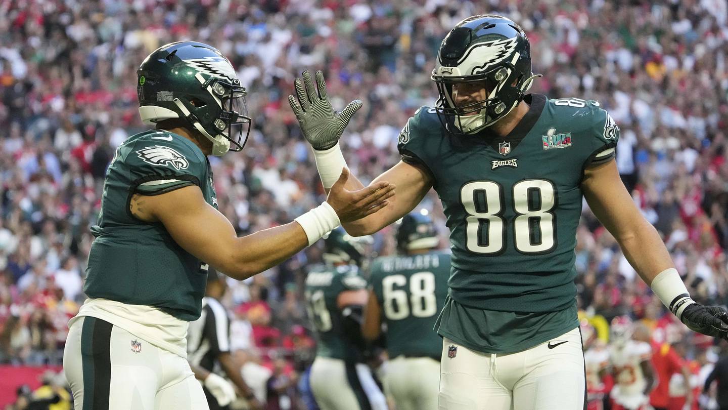 Jalen Hurts Inspires Eagles with Leadership and Connection