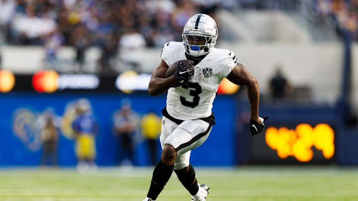 Las Vegas Raiders v Los Angeles Rams