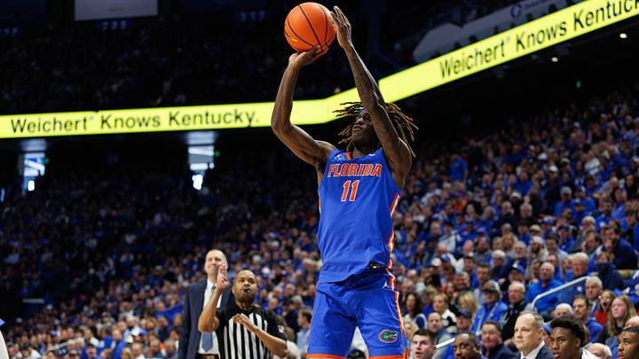 Denzel Aberdeen shot 0-for-10 from deep in Florida's exhibition loss to Baylor.