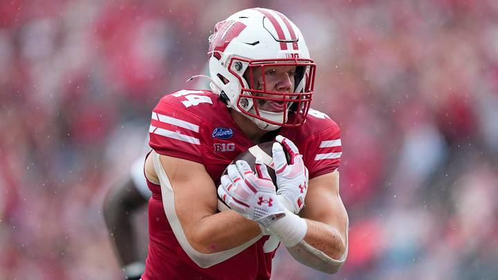  Wisconsin Badgers linebacker Cooper Catalano