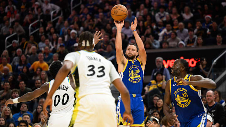 Golden State Warriors guard Stephen Curry (30) shoots a three point basket against the Indiana Pacers USA; in the fourth quarter at Chase Center. Mandatory Credit: Eakin Howard-Imagn Images Golden State Warriors guard Stephen Curry (30) shoots a three point basket against the Indiana Pacers USA; in the fourth quarter at Chase Center. Mandatory Credit: Eakin Howard-Imagn Images