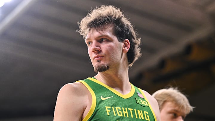 Feb 19, 2025; Iowa City, Iowa, USA; Oregon Ducks center Nate Bittle (32) walks off the court after the game against the Iowa Hawkeyes at Carver-Hawkeye Arena.