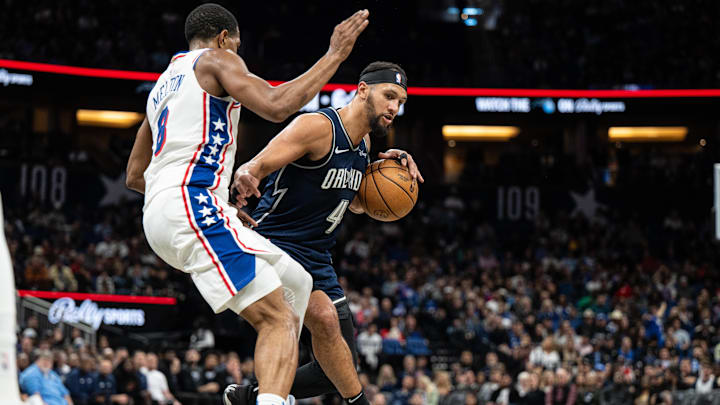 Jalen Suggs is stepping into the role of point guard and is still getting down the finer points as the preseason concludes.
