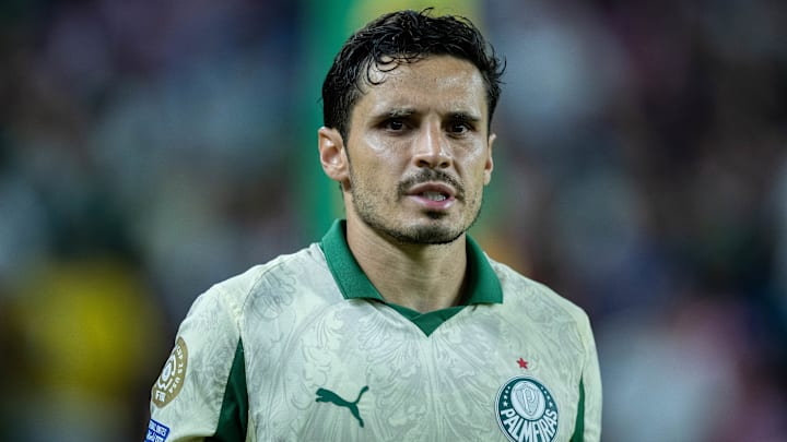 Raphael Veiga é referência técnica no time do Palmeiras 