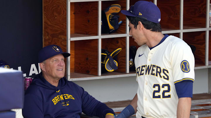 Using a Bob Uecker custom bat, Christian Yelich led the charge for the Brewers in an epic comeback win, the club's 13th straight victory. 