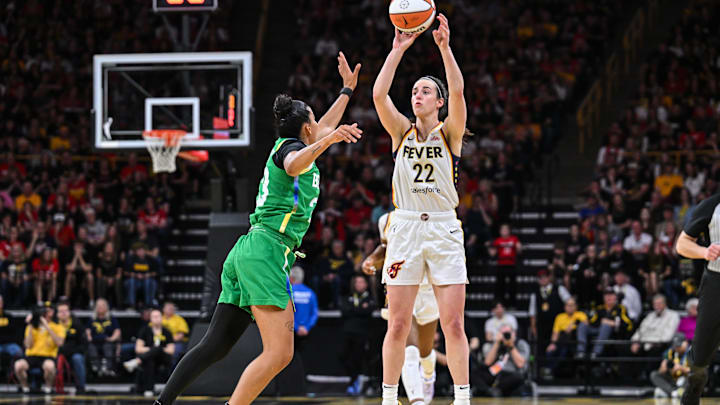  Indiana Fever guard Caitlin Clark