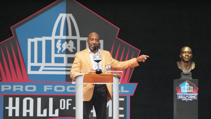Aug 5, 2023; Canton, OH, USA;  Tampa Bay Buccaneers former cornerback Ronde Barber speaks after unveiling his bust during the 2023 Pro Football Hall of Fame Enshrinement at Tom Benson Hall of Fame Stadium. Mandatory Credit: Kirby Lee-Imagn Images