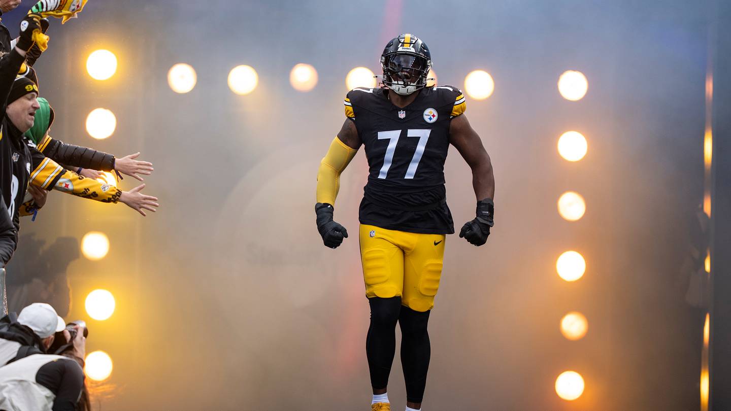 Photo: fansided.com Could the Green Bay Packers Trade for Steelers' Broderick Jones to Fix Their O-Line?
