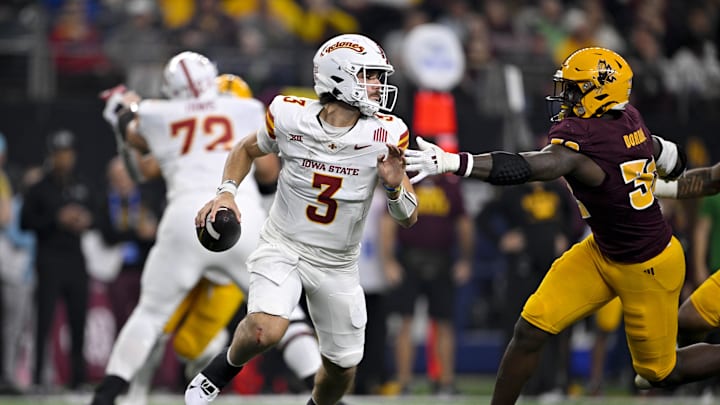 Dec 7, 2024; Arlington, TX, USA; Arizona State Sun Devils defensive lineman Prince Dorbah (32) and Iowa State Cyclones quarterback Rocco Becht (3) in action during the game between the Iowa State Cyclones and the Arizona State Sun Devils at AT&T Stadium. Mandatory Credit: Jerome Miron-Imagn Images Dec 7, 2024; Arlington, TX, USA; Arizona State Sun Devils defensive lineman Prince Dorbah (32) and Iowa State Cyclones quarterback Rocco Becht (3) in action during the game between the Iowa State Cyclones and the Arizona State Sun Devils at AT&T Stadium. Mandatory Credit: Jerome Miron-Imagn Images
