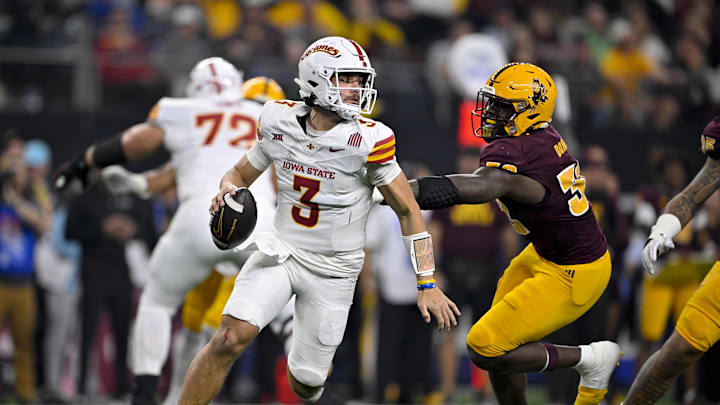 Dec 7, 2024; Arlington, TX, USA; Arizona State Sun Devils defensive lineman Prince Dorbah (32) and Iowa State Cyclones quarterback Rocco Becht (3) in action during the game between the Iowa State Cyclones and the Arizona State Sun Devils at AT&T Stadium. Mandatory Credit: Jerome Miron-Imagn Images Dec 7, 2024; Arlington, TX, USA; Arizona State Sun Devils defensive lineman Prince Dorbah (32) and Iowa State Cyclones quarterback Rocco Becht (3) in action during the game between the Iowa State Cyclones and the Arizona State Sun Devils at AT&T Stadium. Mandatory Credit: Jerome Miron-Imagn Images