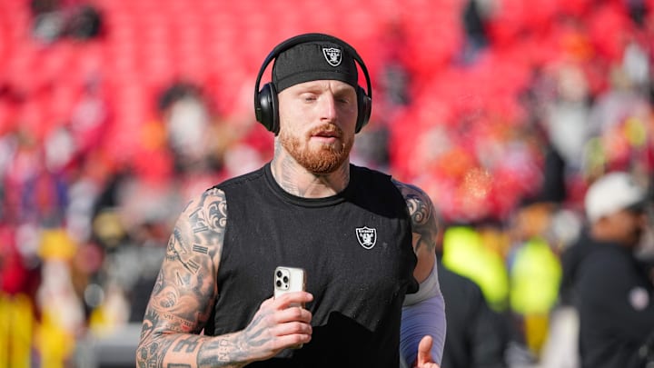 Nov 29, 2024; Kansas City, Missouri, USA; Las Vegas Raiders defensive end Maxx Crosby (98) warms up against the Kansas City Chiefs prior go a game at GEHA Field at Arrowhead Stadium. Mandatory Credit: Denny Medley-Imagn Images