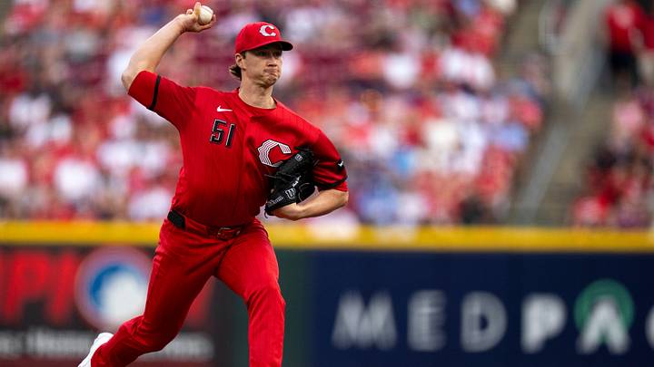 Cincinnati Reds starting pitcher Brady Singer (51) pitches in the first inning between the Atlanta Braves and Cincinnati Reds at Great American Ball Park in Cincinnati on Saturday, May 30, 2026. Cincinnati Reds starting pitcher Brady Singer (51) pitches in the first inning between the Atlanta Braves and Cincinnati Reds at Great American Ball Park in Cincinnati on Saturday, May 30, 2026.