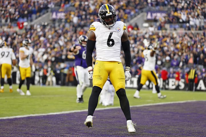 Pittsburgh Steelers linebacker Patrick Queen Pittsburgh Steelers linebacker Patrick Queen