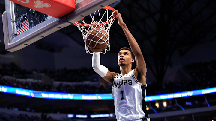 San Antonio Spurs v Dallas Mavericks