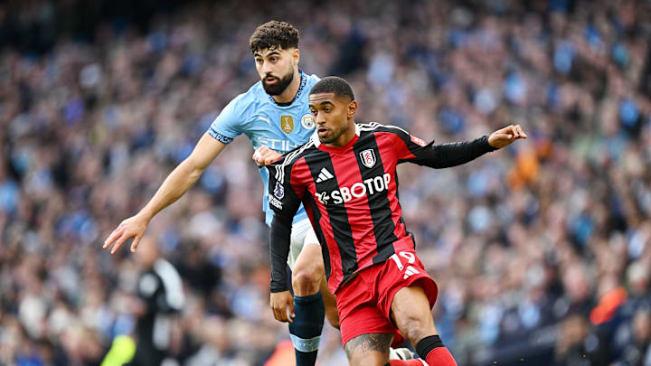 Manchester City FC v Fulham FC - Premier League Manchester City FC v Fulham FC - Premier League