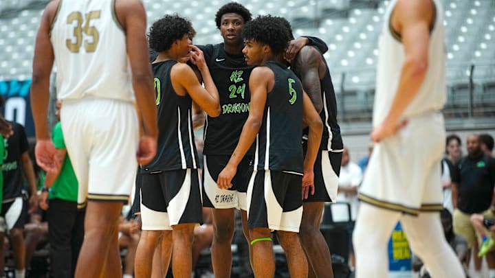 AZ Compass forward Nicholas Randall (24) gathers his team as they play against Utah Prep during the Section 7 basketball tournament at State Farm Stadium in Glendale on Friday, June 21, 2024. AZ Compass forward Nicholas Randall (24) gathers his team as they play against Utah Prep during the Section 7 basketball tournament at State Farm Stadium in Glendale on Friday, June 21, 2024.