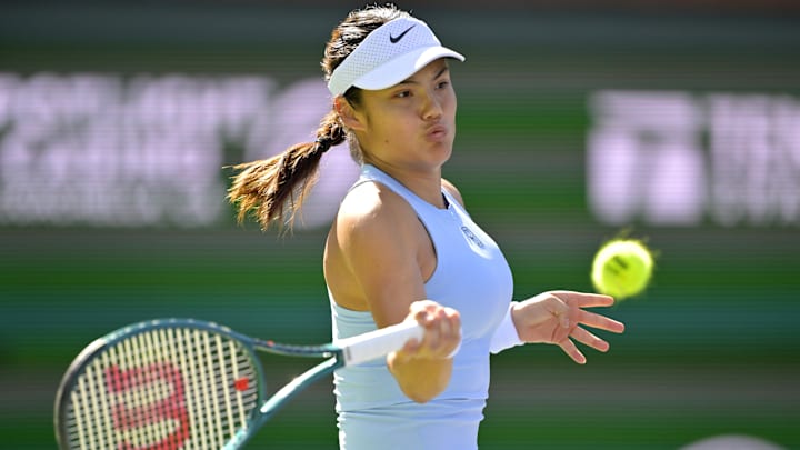 Emma Raducanu defeated Sayaka Ishii in the first round of the Miami Open. Emma Raducanu defeated Sayaka Ishii in the first round of the Miami Open.