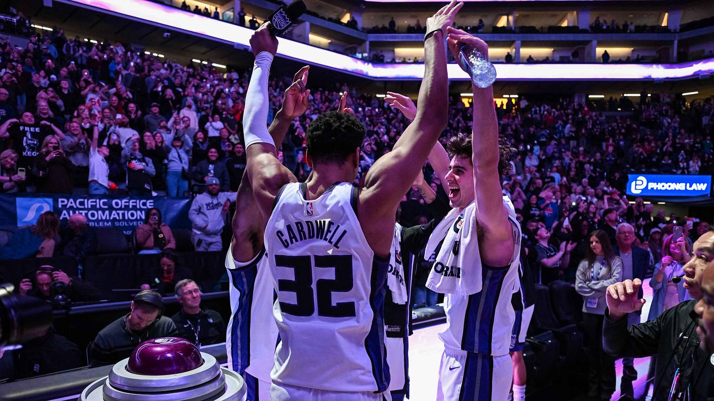 Can Kings' Vibes Stay High with Another Losing Season?