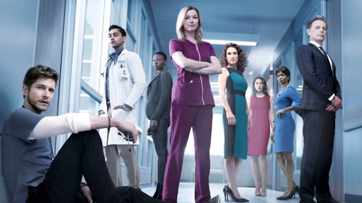 THE RESIDENT: L-R: Matt Czuchry, Manish Dayal, Shaunette Renée Wilson, Emily VanCamp, Melina Kanakaredes, Moran Atias, Merrin Dungey and Bruce Greenwood.  ©2017 Fox Broadcasting Co. Cr: Justin Stephens/FOX