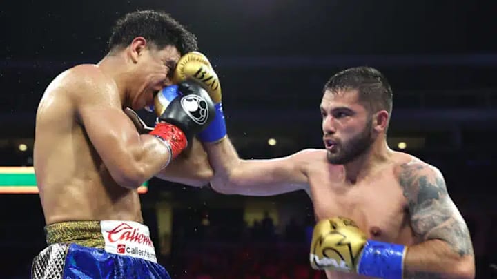 Munguia vs Bazinyan at the Desert Diamond Arena in Glendale, Arizona