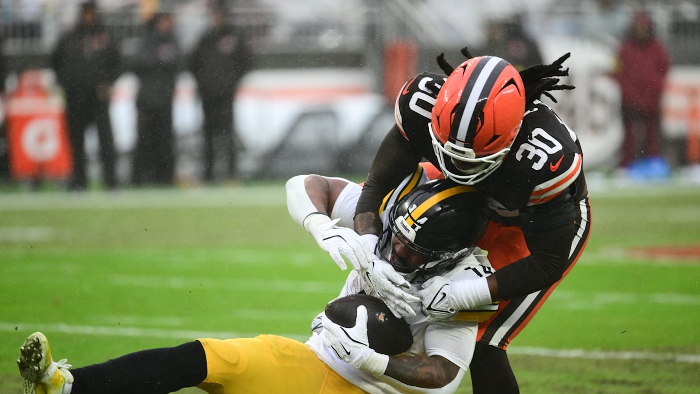 Free Agent Cleveland Browns Can’t Afford to Lose — But Probably Will