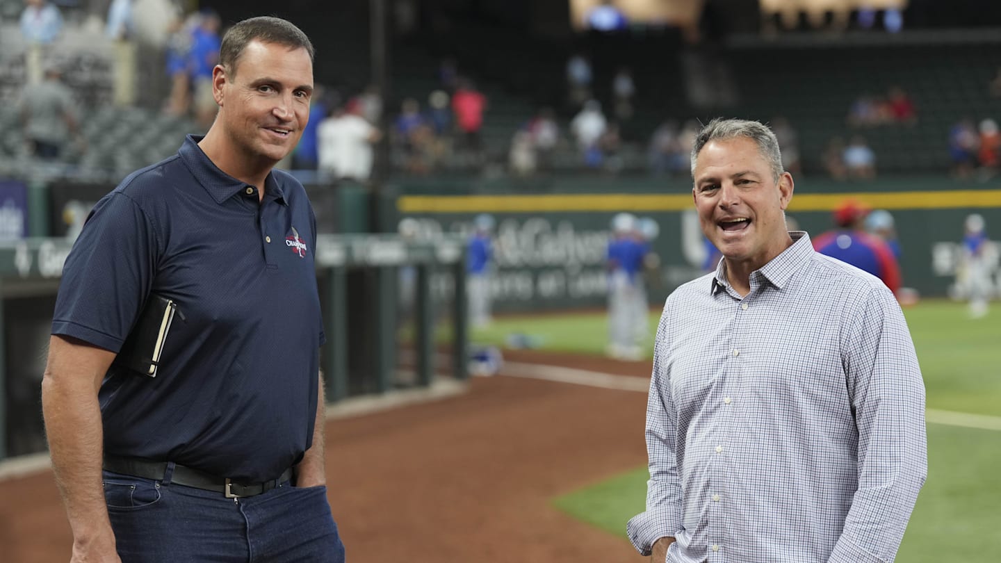 Rangers Have Some Intriguing Back Up Free Agent Catcher Options