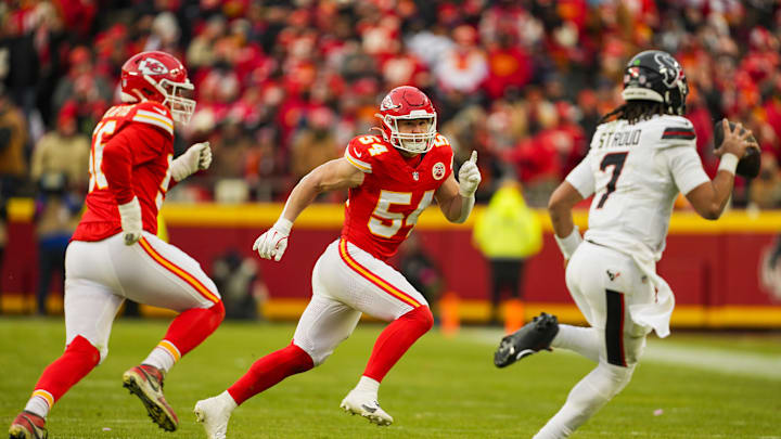 Jan 18, 2025; Kansas City, Missouri, USA; Kansas City Chiefs linebacker Leo Chenal (54) and defensive end George Karlaftis (56) pursue Houston Texans quarterback C.J. Stroud (7) during the first half in a 2025 AFC divisional round game at GEHA Field at Arrowhead Stadium. Mandatory Credit: Jay Biggerstaff-Imagn Images Jan 18, 2025; Kansas City, Missouri, USA; Kansas City Chiefs linebacker Leo Chenal (54) and defensive end George Karlaftis (56) pursue Houston Texans quarterback C.J. Stroud (7) during the first half in a 2025 AFC divisional round game at GEHA Field at Arrowhead Stadium. Mandatory Credit: Jay Biggerstaff-Imagn Images
