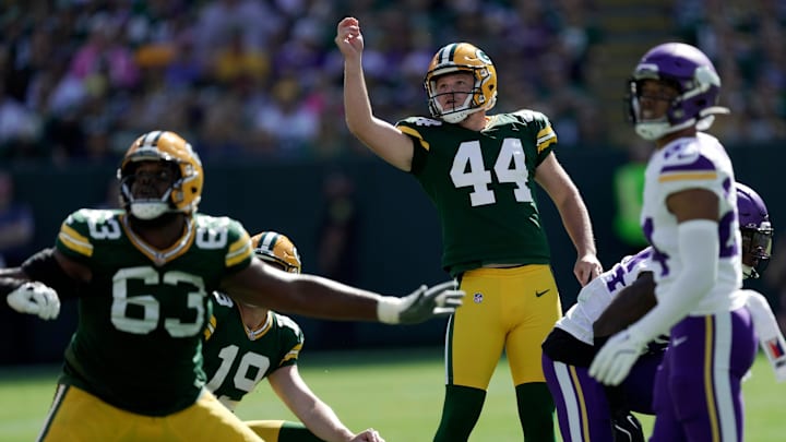 Green Bay Packers place kicker Brayden Narveson watches his missed field-goal attempt against the Minnesota Vikings on Sunday. Green Bay Packers place kicker Brayden Narveson watches his missed field-goal attempt against the Minnesota Vikings on Sunday.