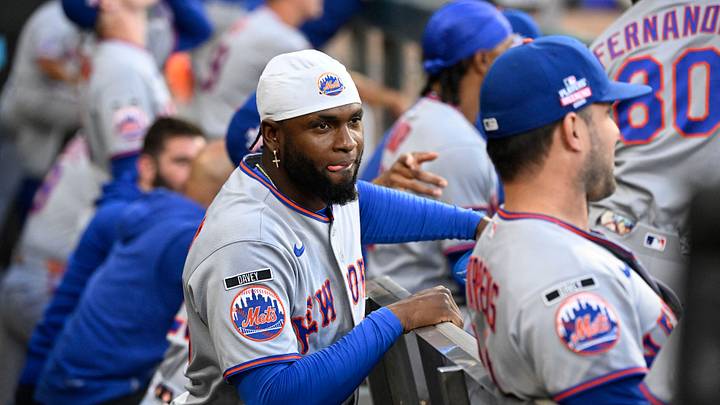 Aug 22, 2026; Chicago, Illinois, USA; New York Mets center fielder Luis Robert Jr. (88) celebrates in the dugout after he hits a two-run home run against the Chicago White Sox during the third inning at Rate Field. Mandatory Credit: Matt Marton-Imagn Images Aug 22, 2026; Chicago, Illinois, USA; New York Mets center fielder Luis Robert Jr. (88) celebrates in the dugout after he hits a two-run home run against the Chicago White Sox during the third inning at Rate Field. Mandatory Credit: Matt Marton-Imagn Images