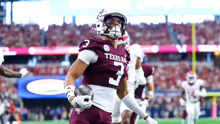 Sep 28, 2024; Arlington, Texas, USA;  Texas A&M Aggies wide receiver Noah Thomas (3) runs for a touchdown during the first quarter against the Arkansas Razorbacks at AT&T Stadium. Mandatory Credit: Kevin Jairaj-Imagn Images