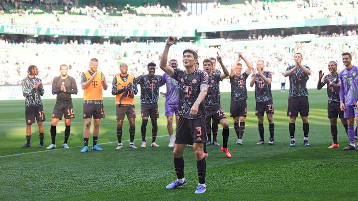 Kim Min-Jae acknowledges the traveling fans in Bremen on Saturday