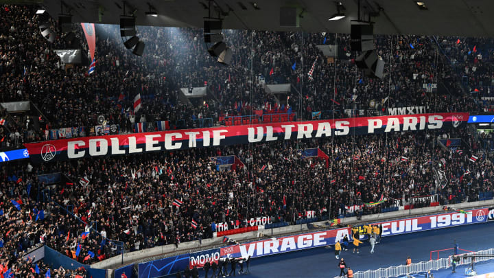 Le Collectif Ultra Paris a fait un magnifique tifo pour les 50 ans du premier match au Parc des Princes. 