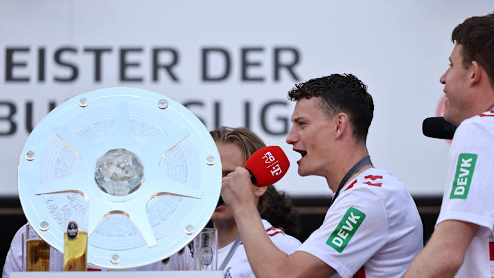 Eric Martel, hier bei der Meisterfeier, könnte bald sogar europäisch spielen